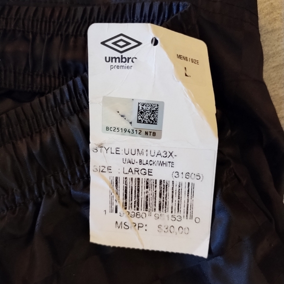 Umbro Premier Black Checkered Athletic Soccer Shorts Men's Size L NWT - Picture 6 of 7